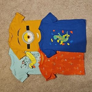 Set / lot / bundle boys 4T tshirts
